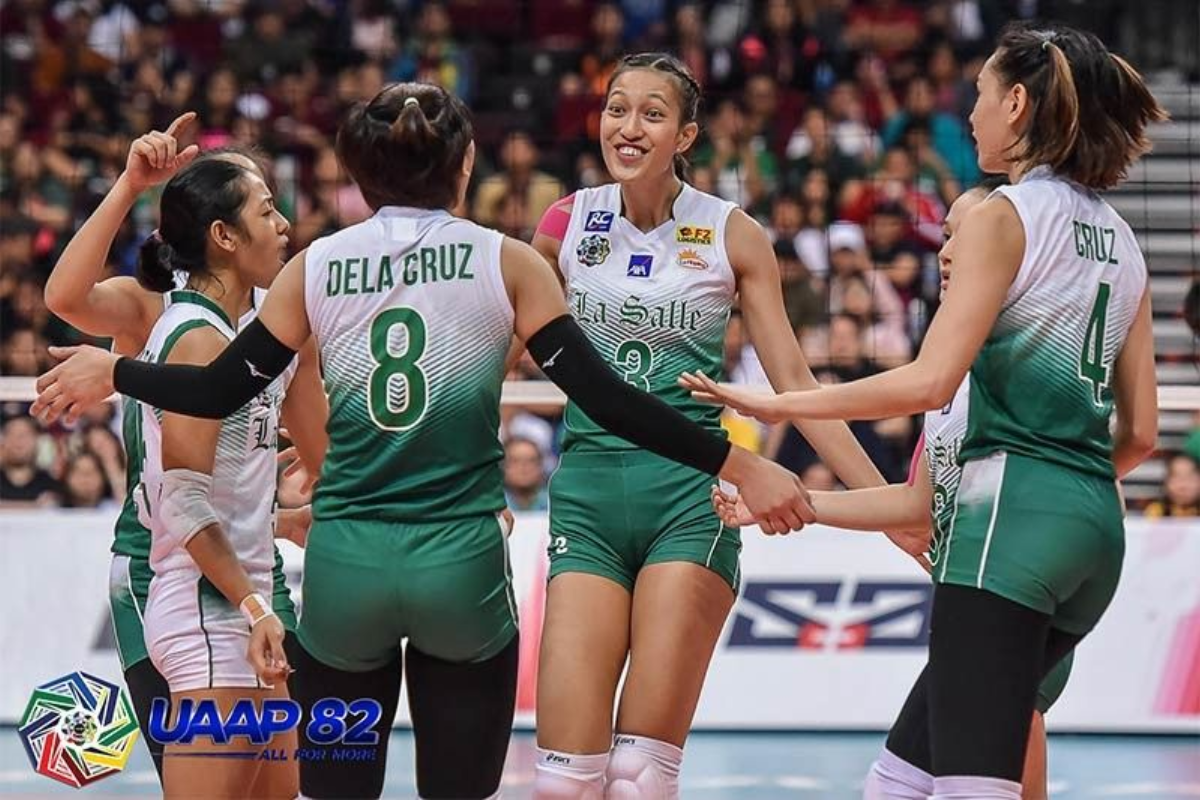 LA SALLE RECOVERS JUST IN TIME TO OUTCLASS UE IN 3 SETS, EXTENDS ...